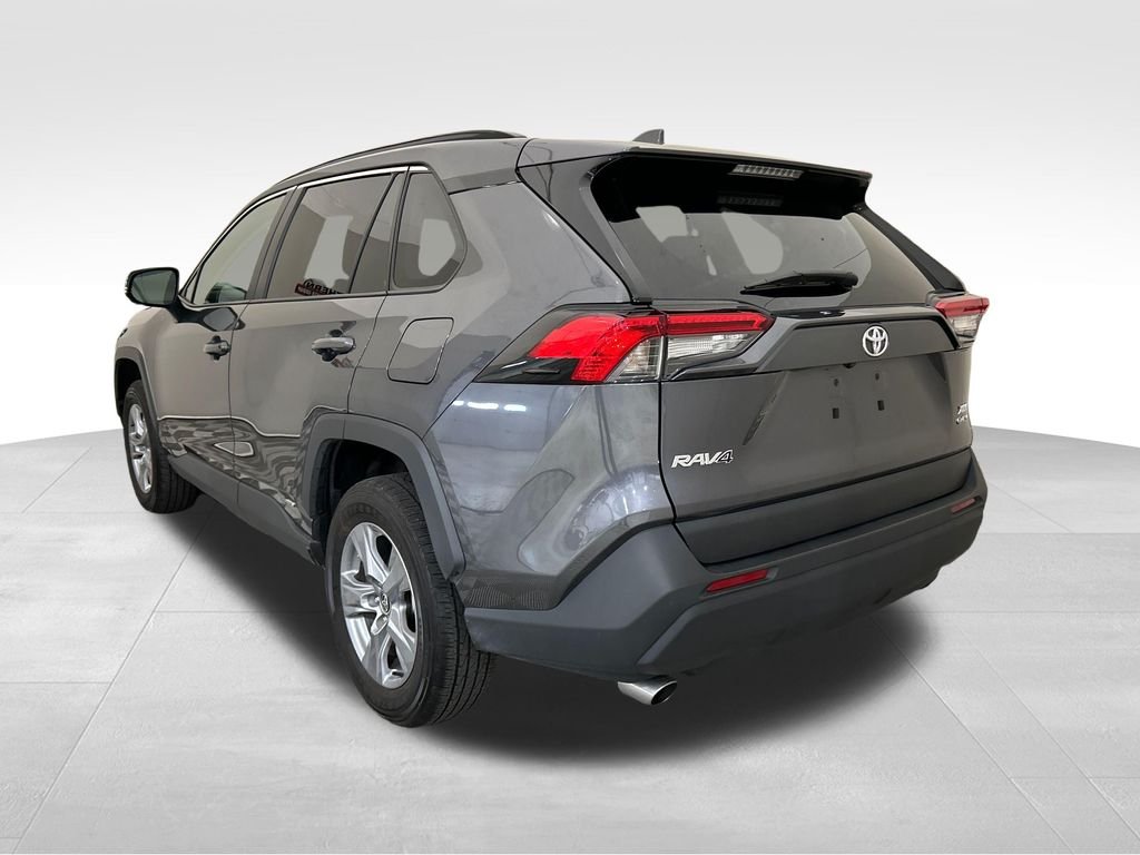 Used 2025 Gray Toyota XLE image 3