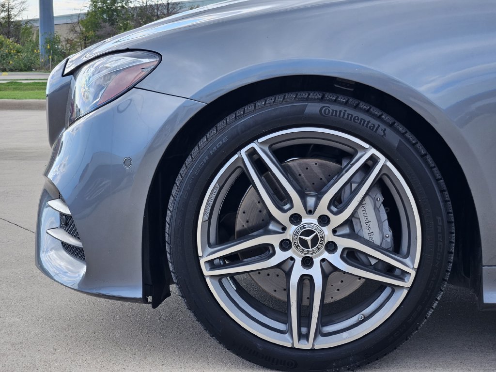 Used 2018 Gray Mercedes-Benz E 400 image 12