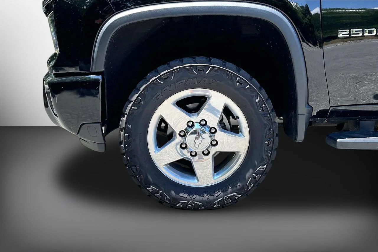 Certified Used 2024 Black Chevrolet Custom image 30