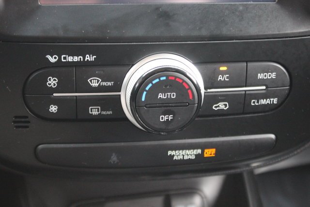 Used 2018 Green Kia Plus image 7