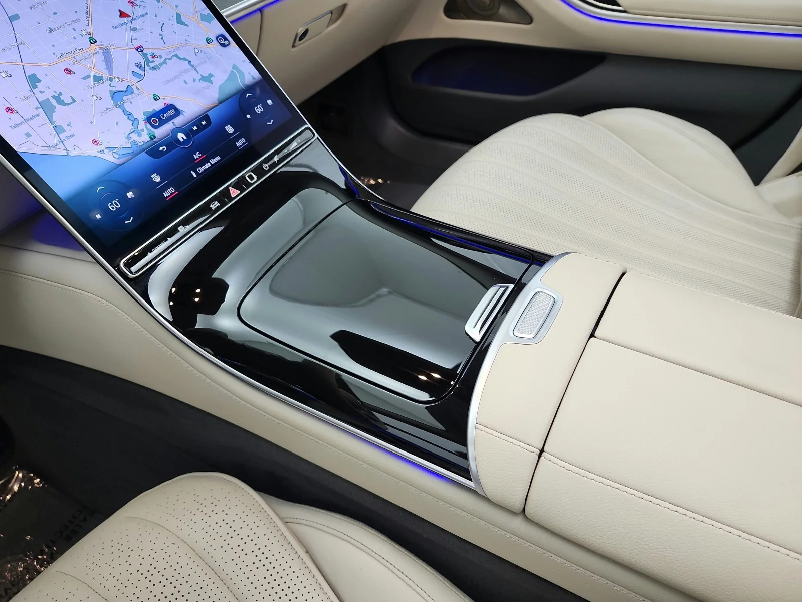Used 2023 Black Mercedes-Benz S 500 4MATIC® Sedan image 11