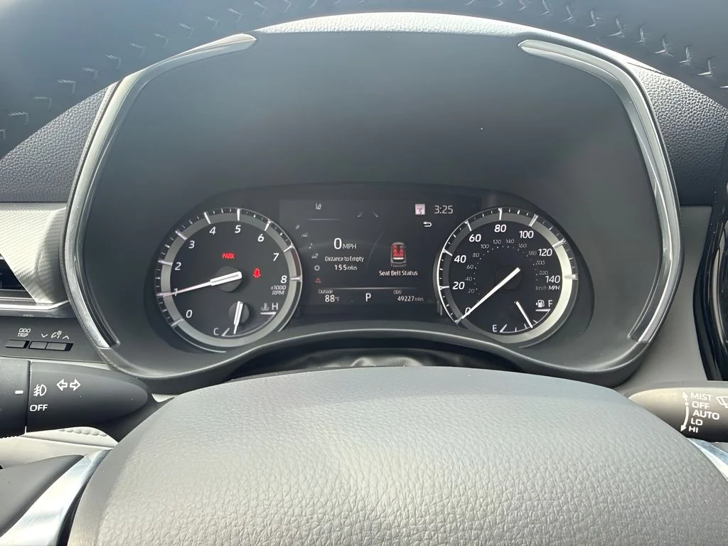 Used 2021 Blue Toyota Platinum image 27