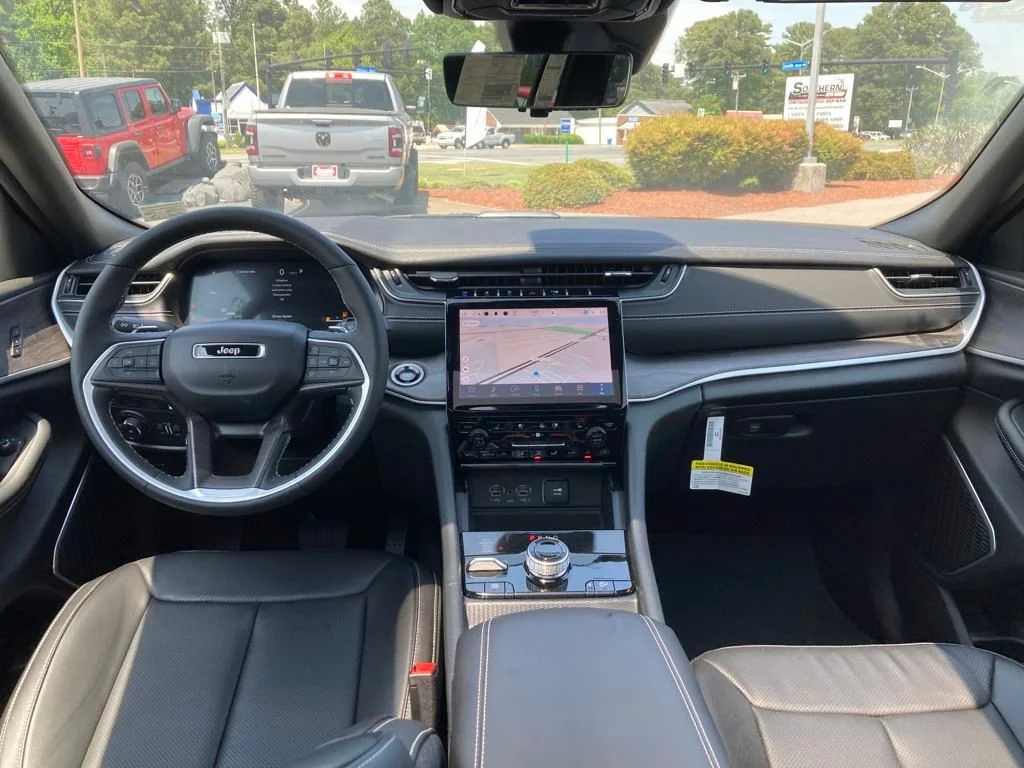 New 2024 Silver Zynith Jeep 4xe image 13