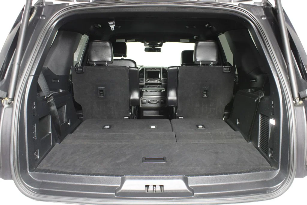 Used 2021 White Ford XLT image 9