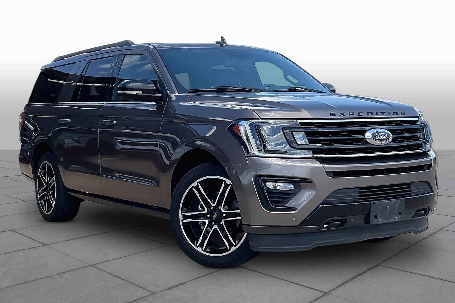Used 2019 Stone Gray Ford Limited image 4