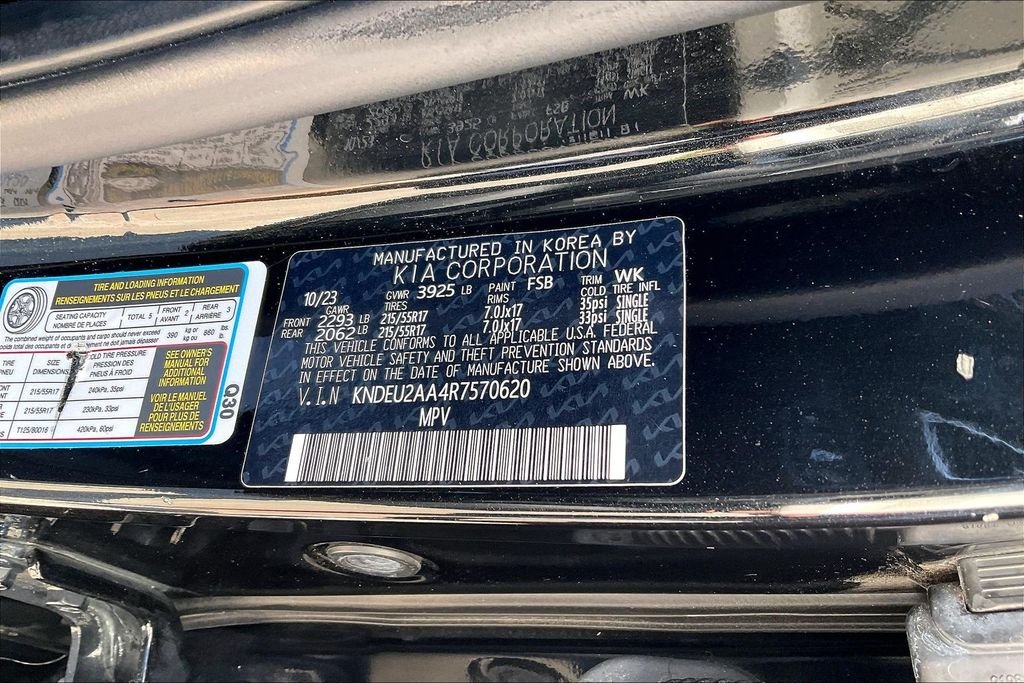 Used 2024 Black Kia S image 33