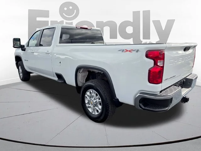 Used 2024 White Chevrolet LT image 7