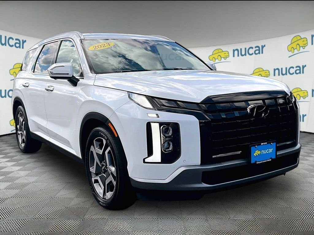 Used 2023 White Hyundai SEL image 1
