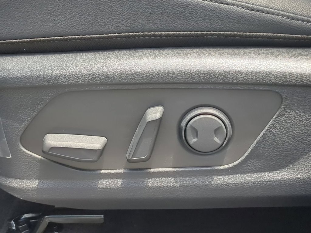 New 2027 Vesta Blue Kia EX image 22