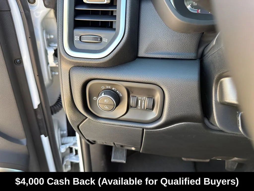 New 2026 Bright White Clear-Coat Exterior Paint RAM Laramie image 30