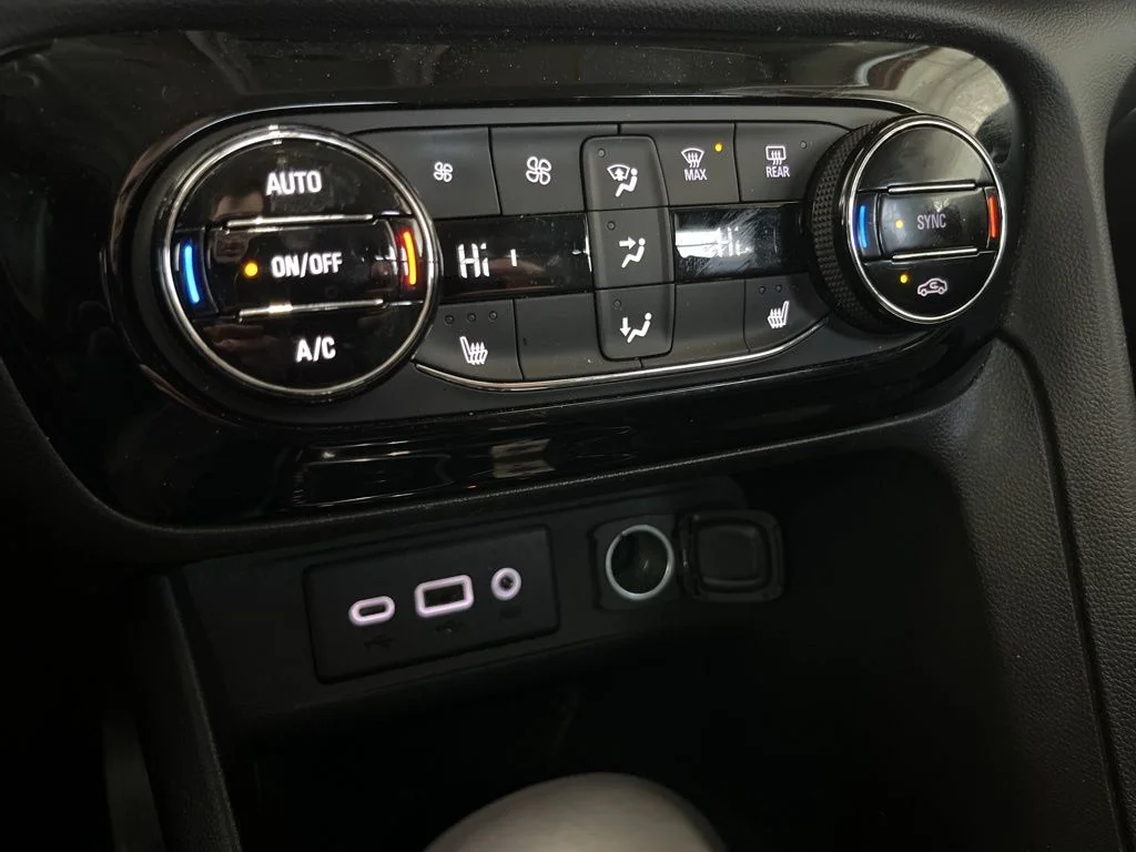 Used 2023 Black Buick Select image 14