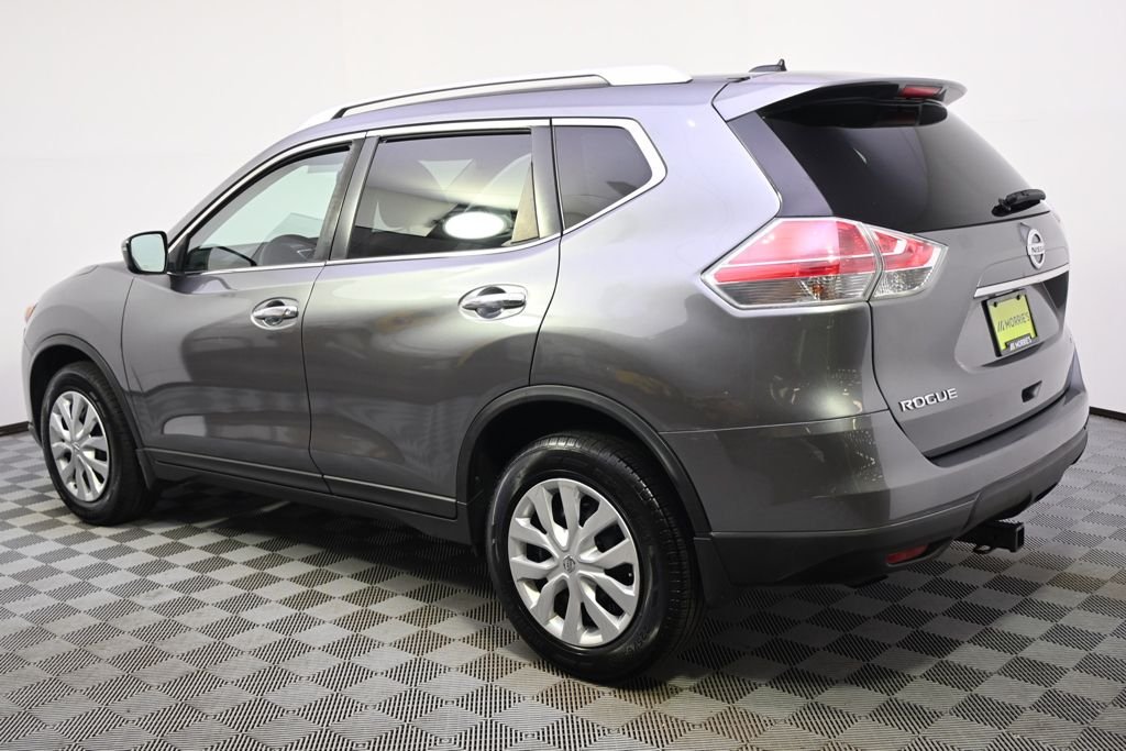 Used 2016 Gun Metallic Nissan S image 3