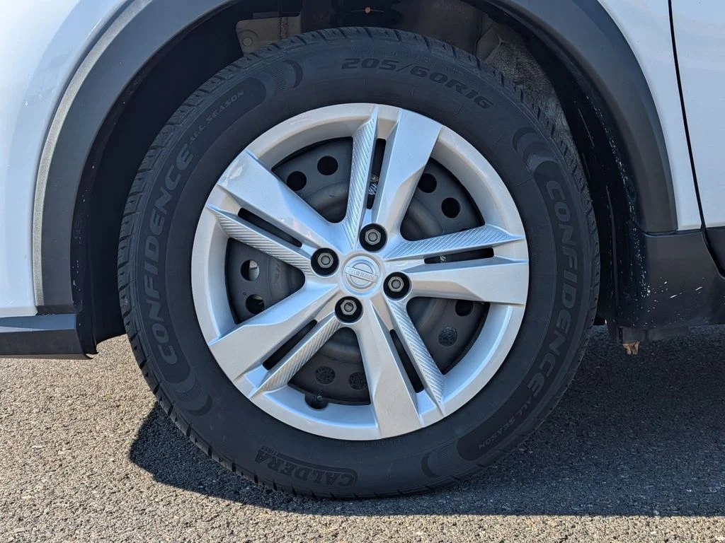 Used 2023 Fresh Powder Nissan S image 24