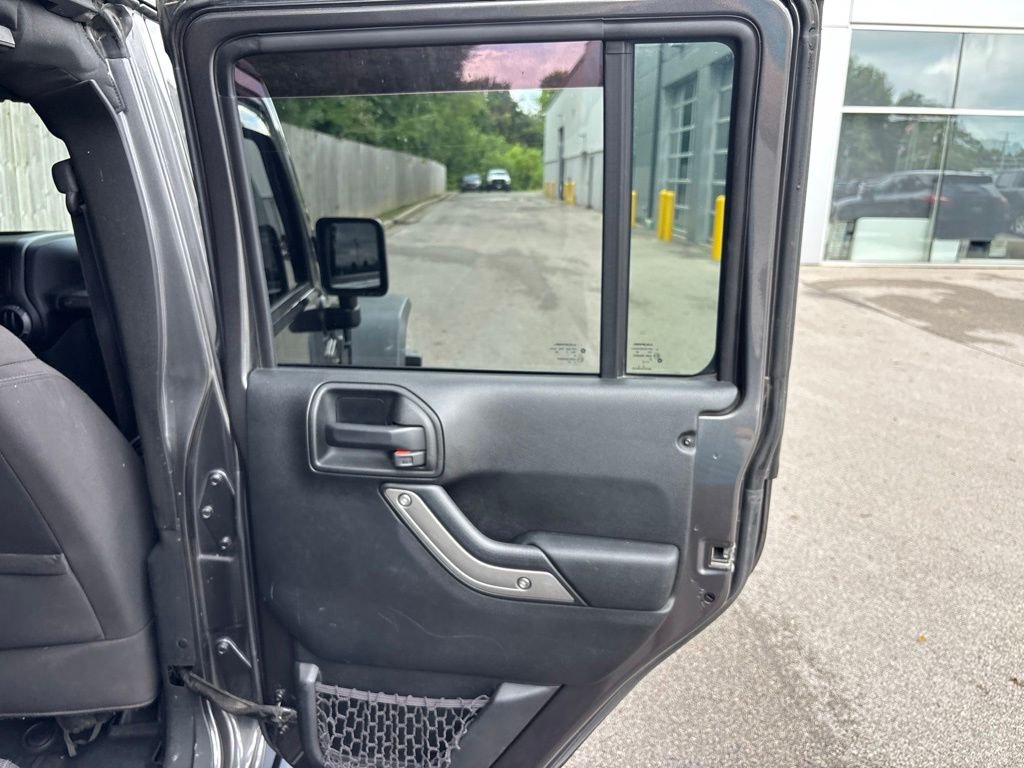 Used 2017 Gray Jeep Unlimited Sport image 31