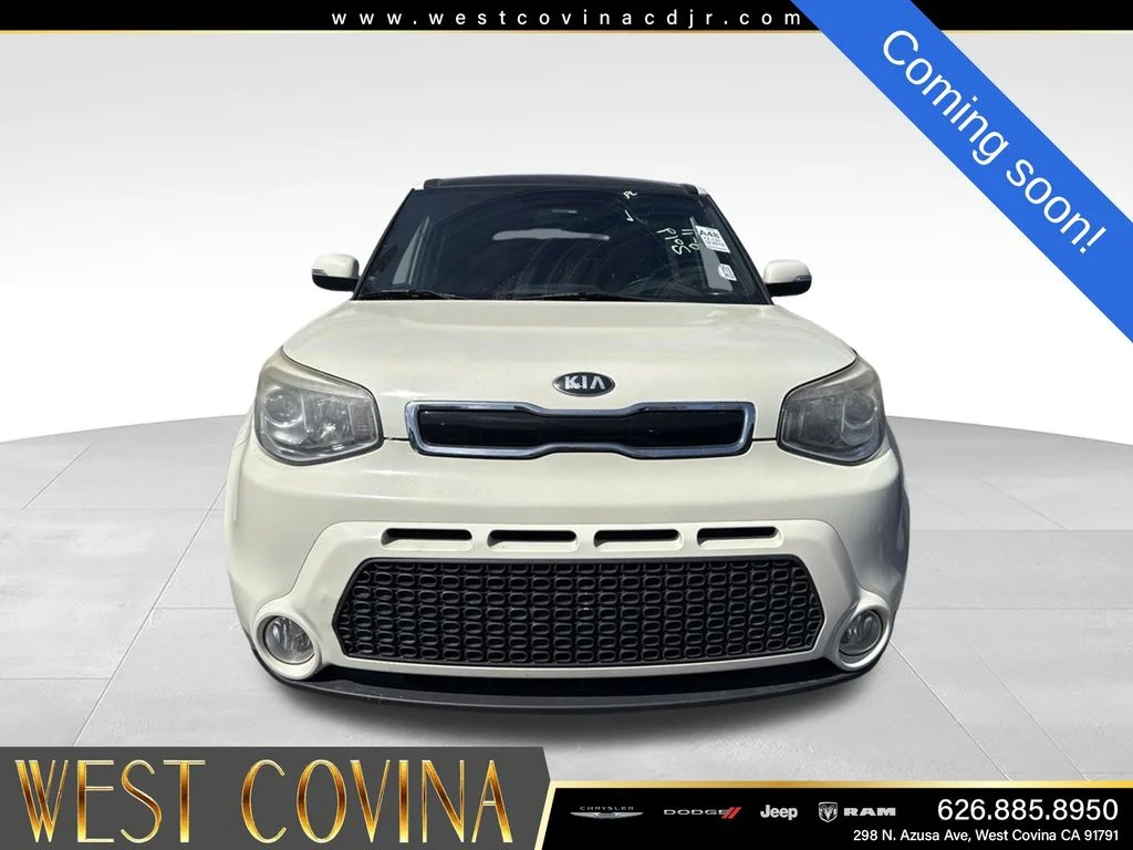 Used 2015 White Kia Exclaim image 2