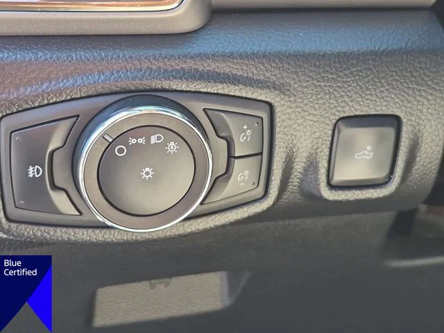 Used 2019 Red Ford XLT image 17