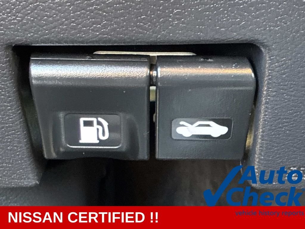 Used 2024 Gray Nissan SV image 22