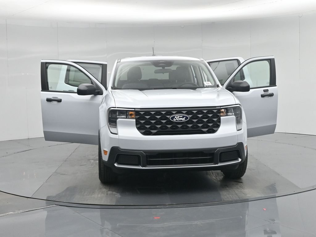 New 2026 Space White Metallic Ford XLT image 29