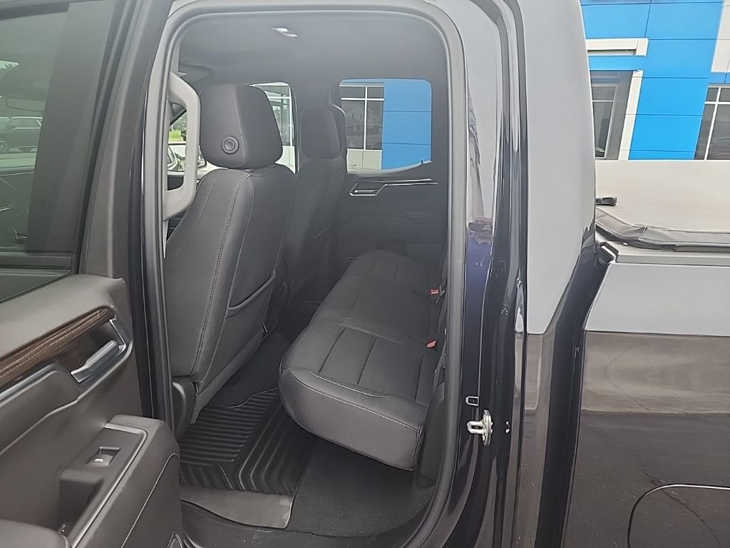Used 2023 Gray Chevrolet LT image 12