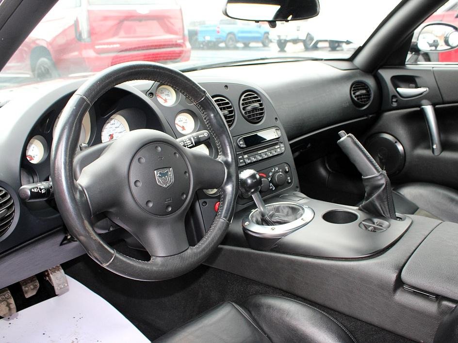 Used 2006 Black Dodge SRT10 image 32