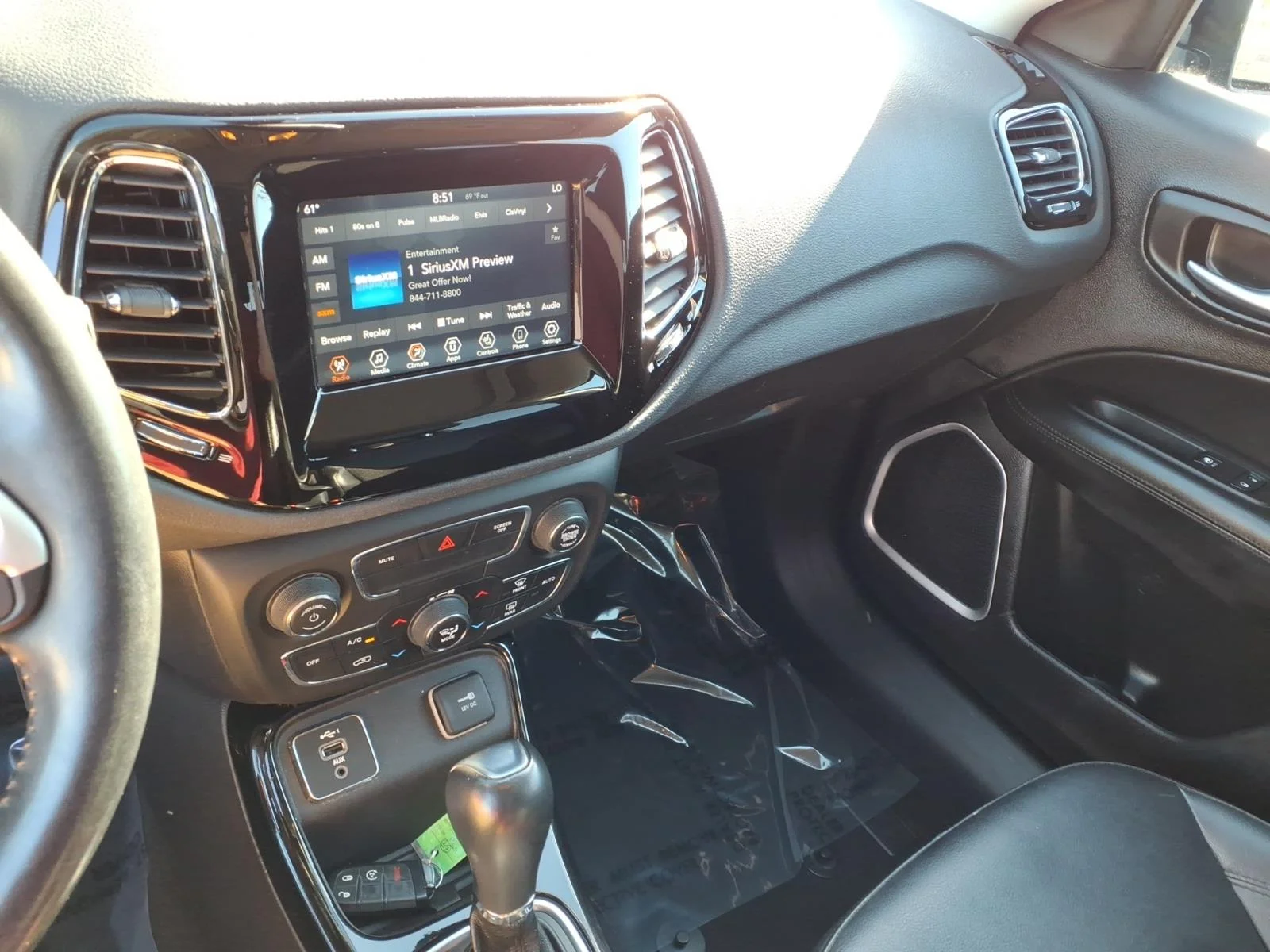 Used 2021 Blue Jeep Altitude image 7