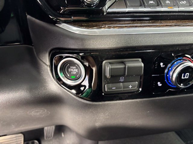 New 2026 Onyx Black GMC SLE image 28