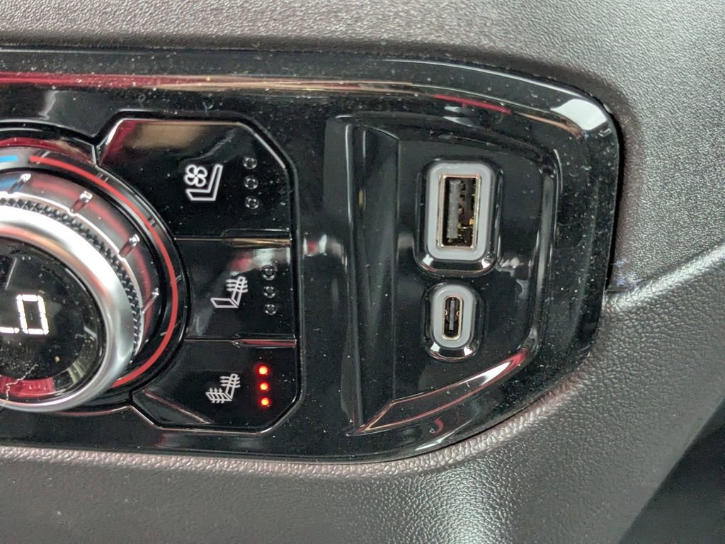 2026 GMC Sierra 1500 SLT - Photo 22