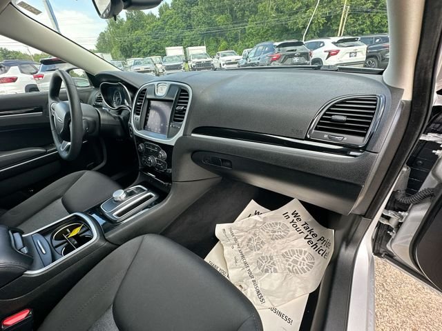 Used 2023 Silver Chrysler Touring image 31