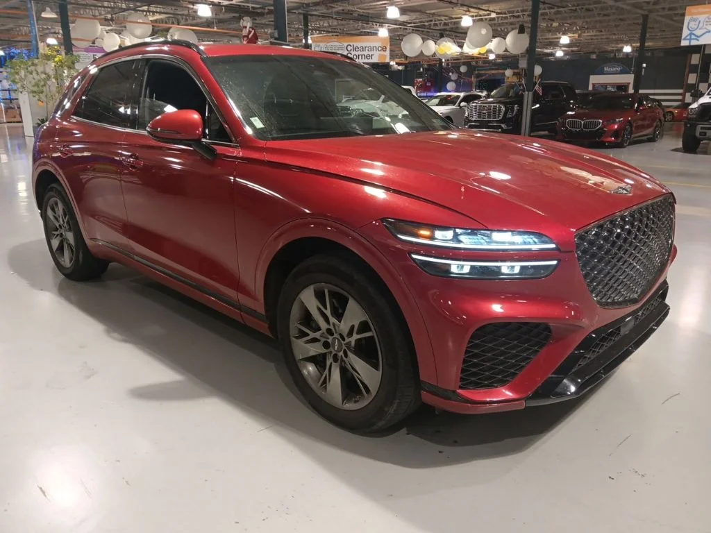 Used 2022 Red Genesis 3.5T Sport image 7