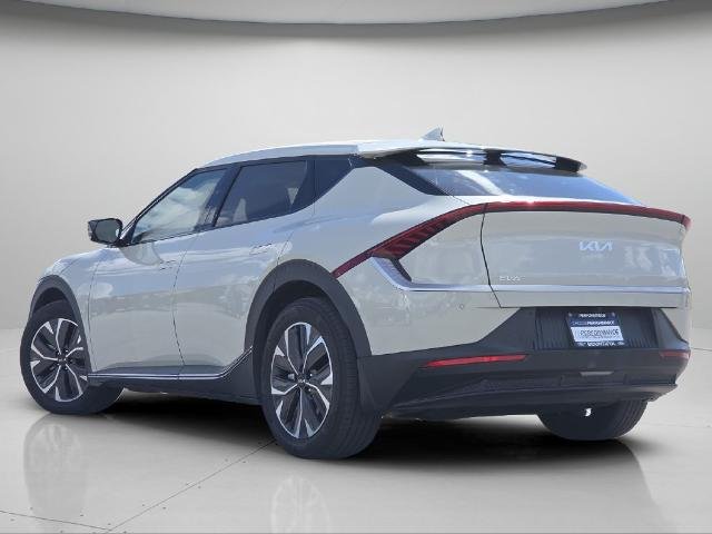 Used 2024 Glacier Kia  image 21