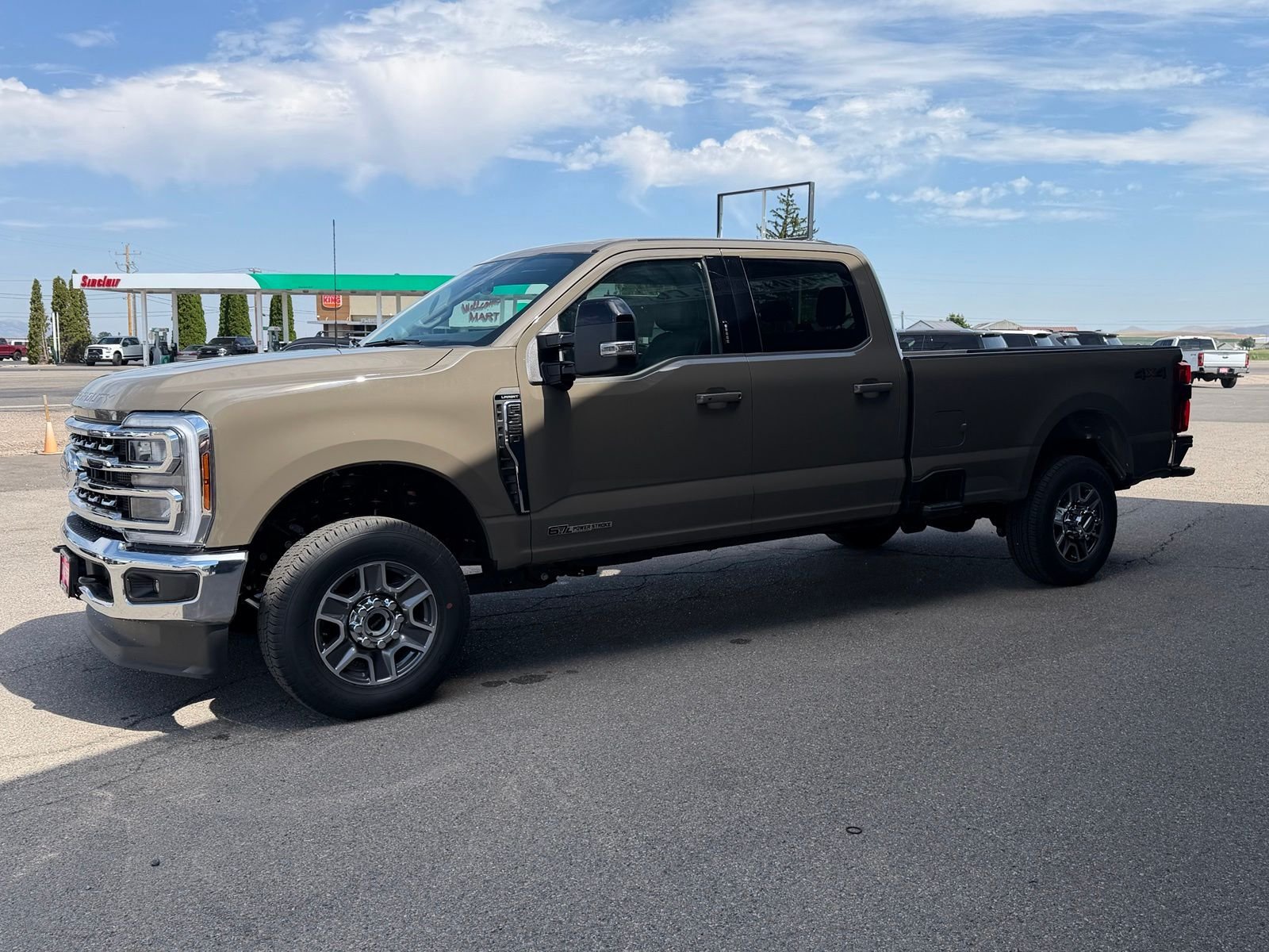New 2026 Marsh Gray Ford F-350® Lariat® image 10