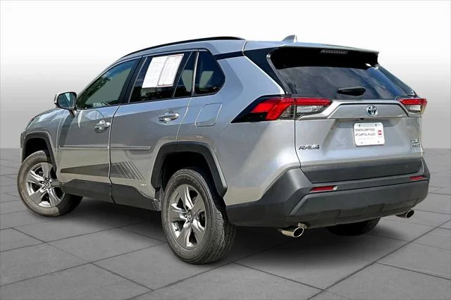 Certified Used 2022 SILVER SKY METALLIC Toyota  image 12