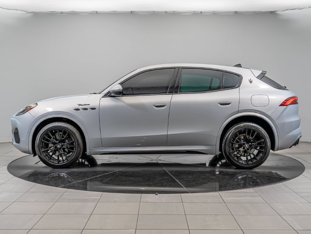 Used 2024 Bianco Astro Metallic Maserati Modena image 5