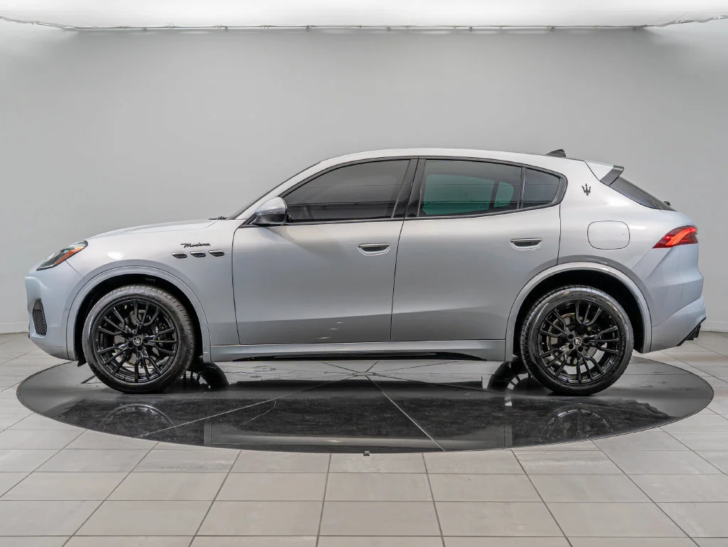 Used 2024 Bianco Astro Metallic Maserati Modena image 5