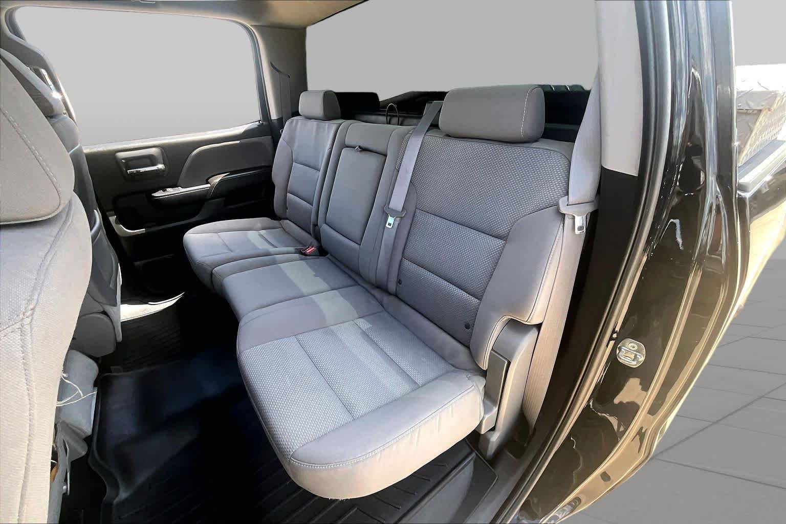 Used 2015 Black Chevrolet LS image 20