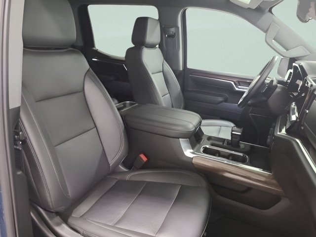 Used 2024 Lakeshore Blue Metallic Chevrolet LT image 11