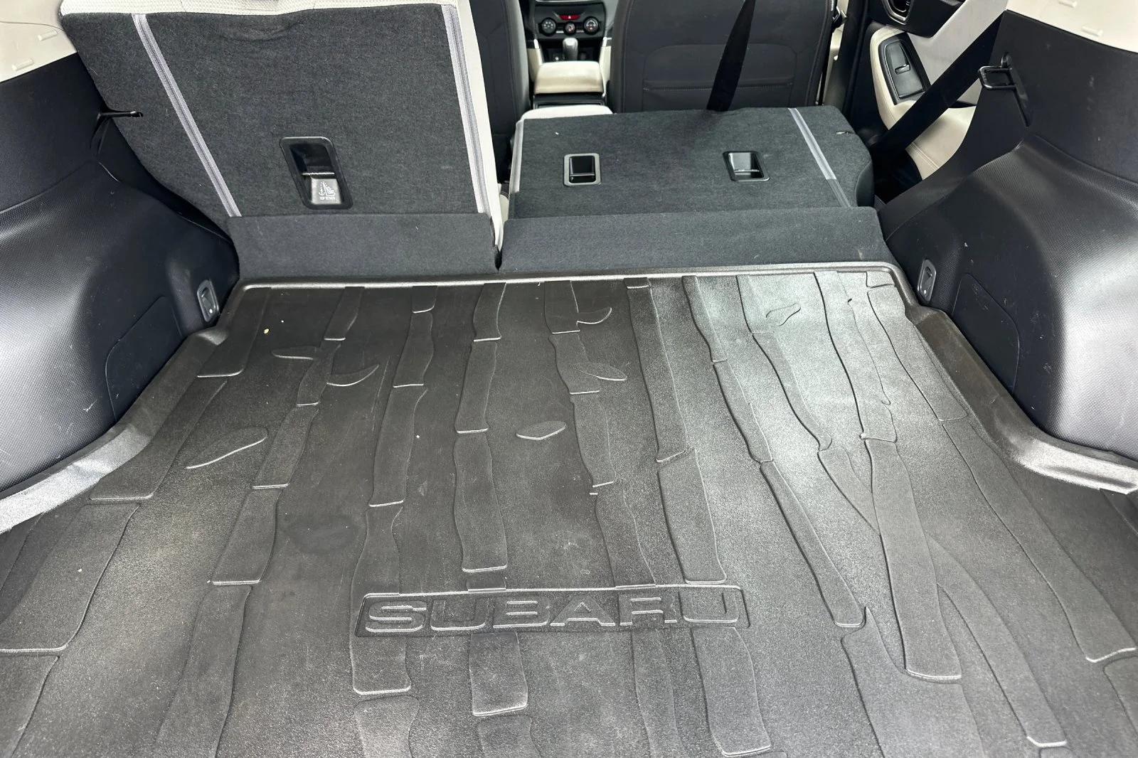 Used 2019 Horizon Blue Pearl Subaru Base image 15
