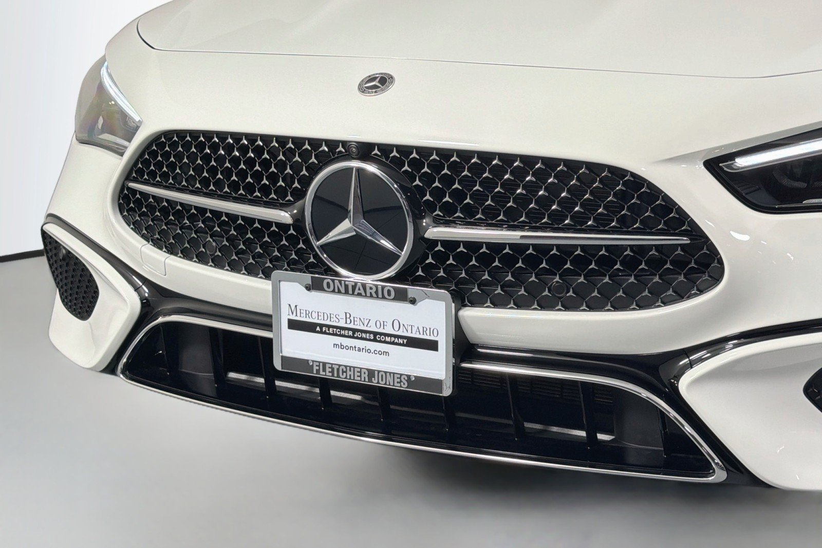 New 2027 Polar White Mercedes-Benz CLE 300 4MATIC® Coupe image 12