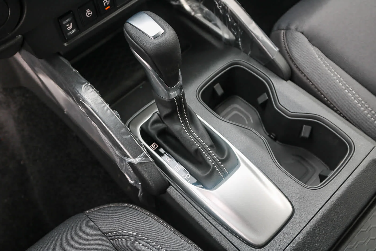 New 2025 Glacier White Nissan Crew Cab SV image 21