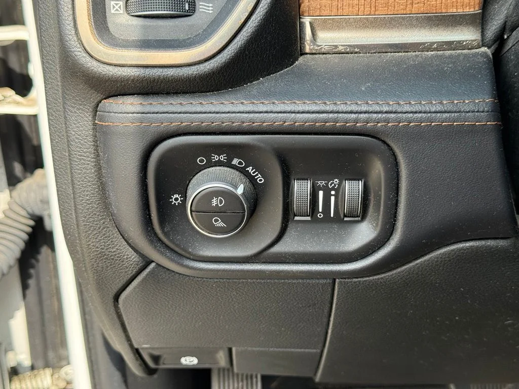 Used 2019 White Ram Laramie Longhorn image 20