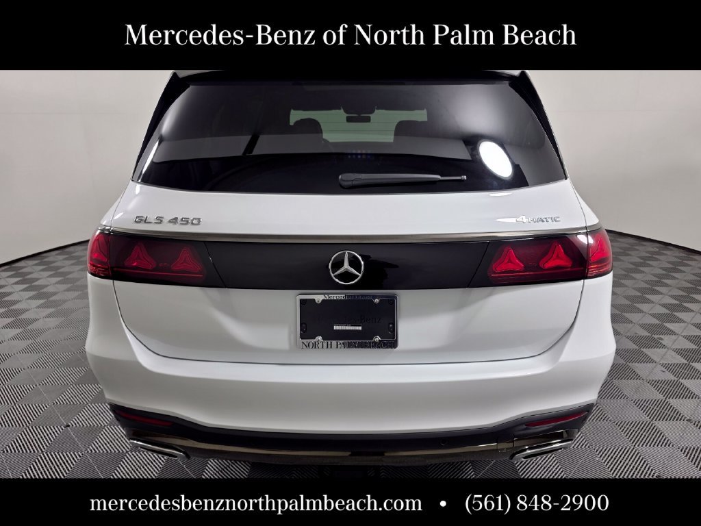New 2027 MANUFAKTUR Moonlight White Metallic Mercedes-Benz GLS 450 image 5