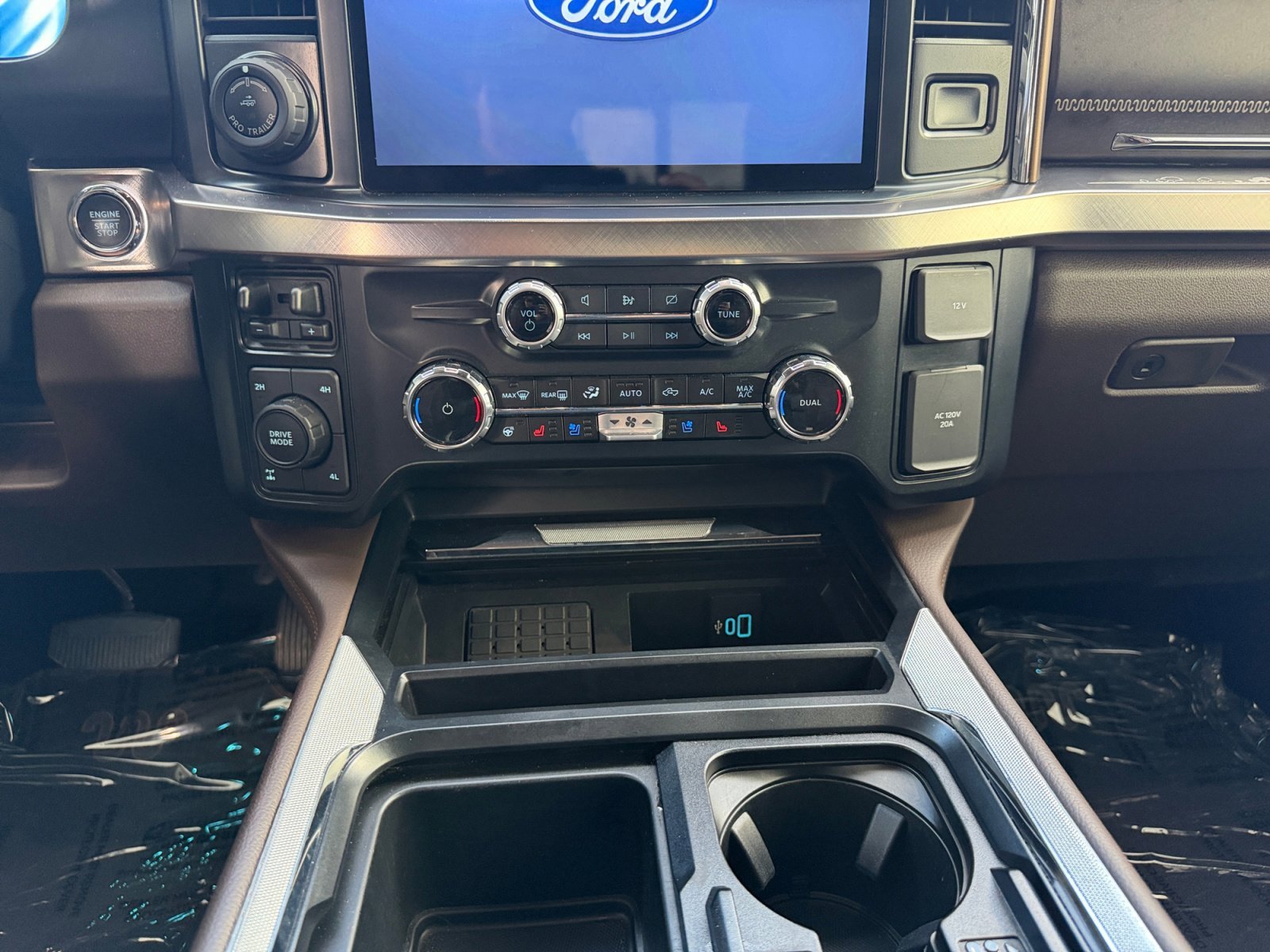 Certified Used 2024 Star White Ford King Ranch image 12