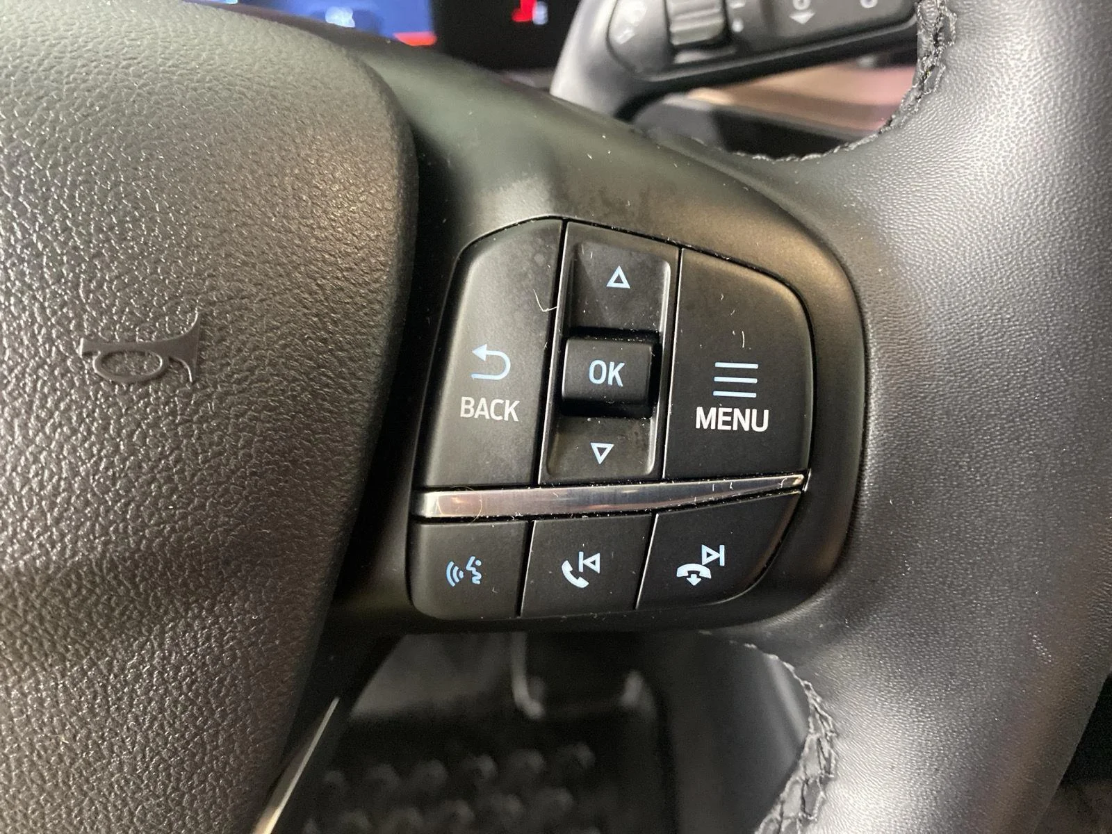 New 2026 Shadow Black Ford Outer Banks® image 16