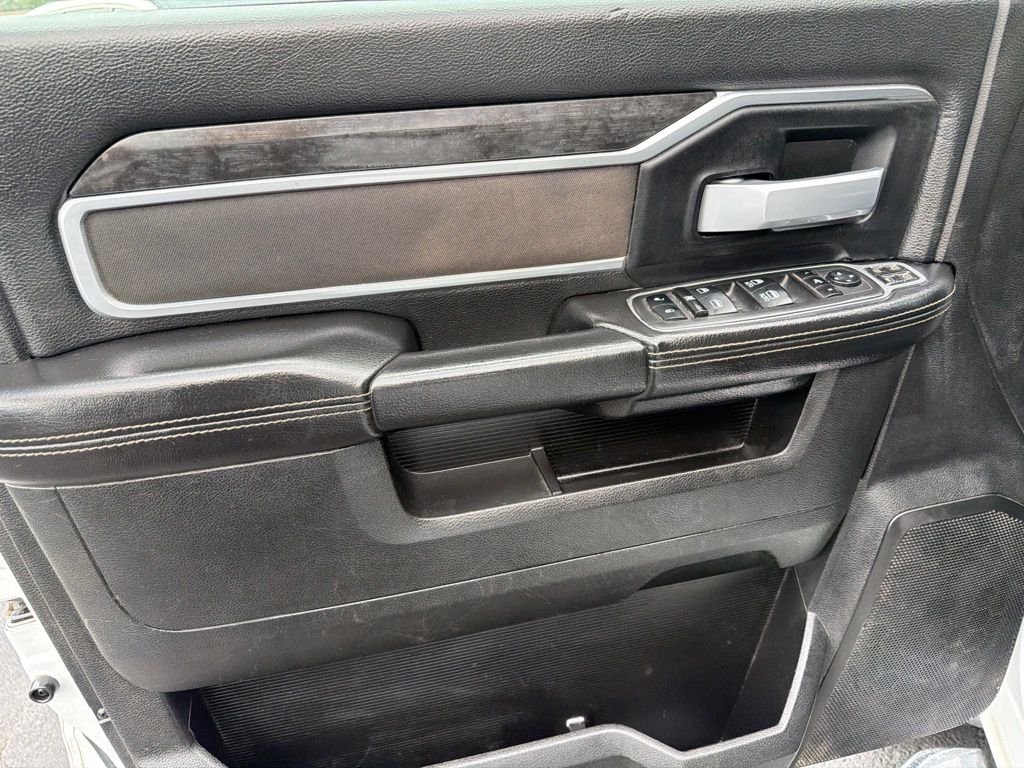 Used 2024 White Ram Big Horn image 9