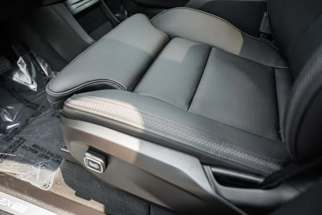 Certified Used 2025 Denim Blue Volvo Ultra image 34
