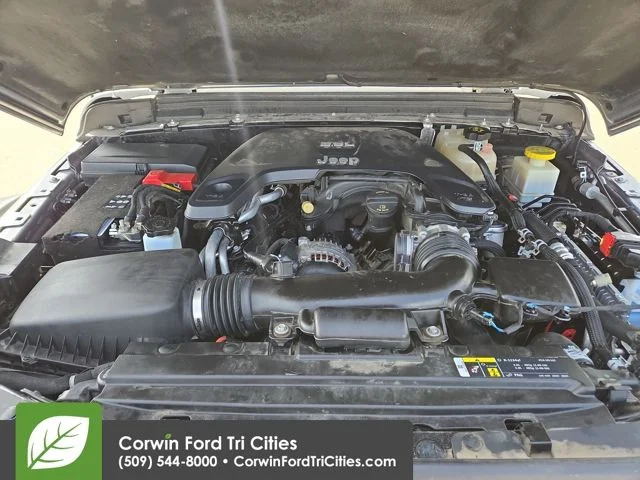 Used 2020 Billet Silver Metallic Clearcoat Jeep Rubicon image 33