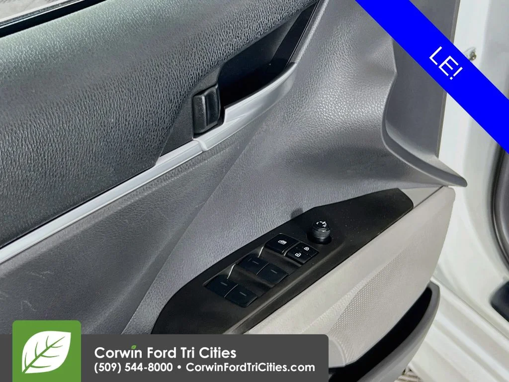 Used 2024 Wind Chill Pearl Toyota LE image 12