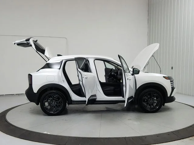 New 2026 White Nissan SR image 16
