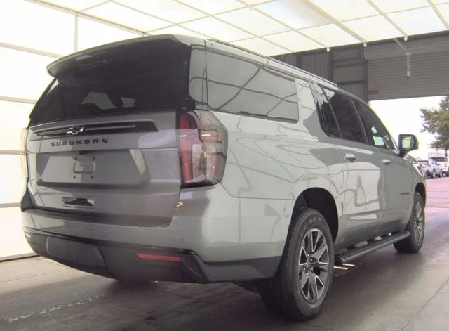 Used 2023 Gray Chevrolet Z71 image 2