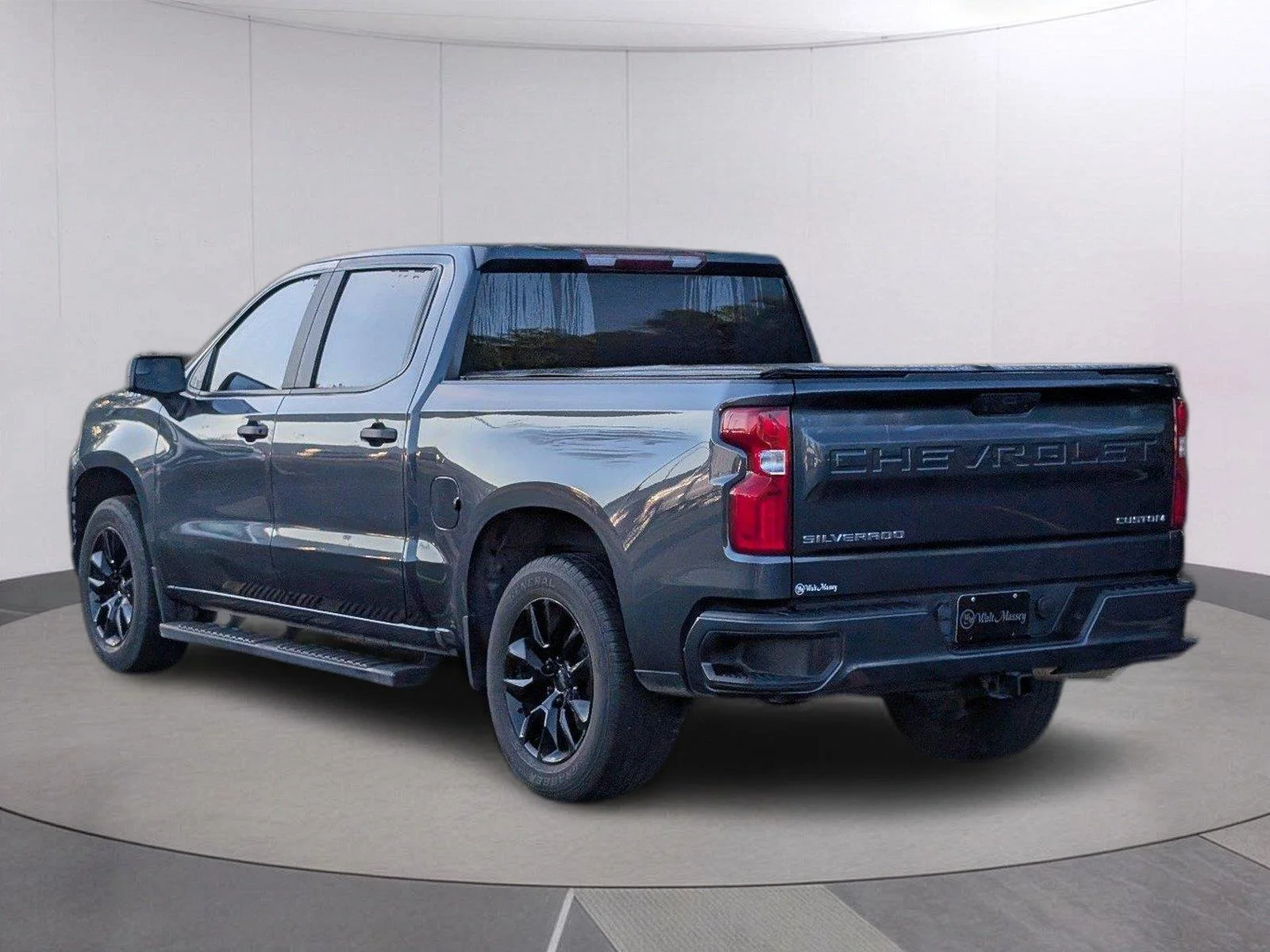 Used 2022 SHADOW GRAY METALLIC Chevrolet Custom image 3